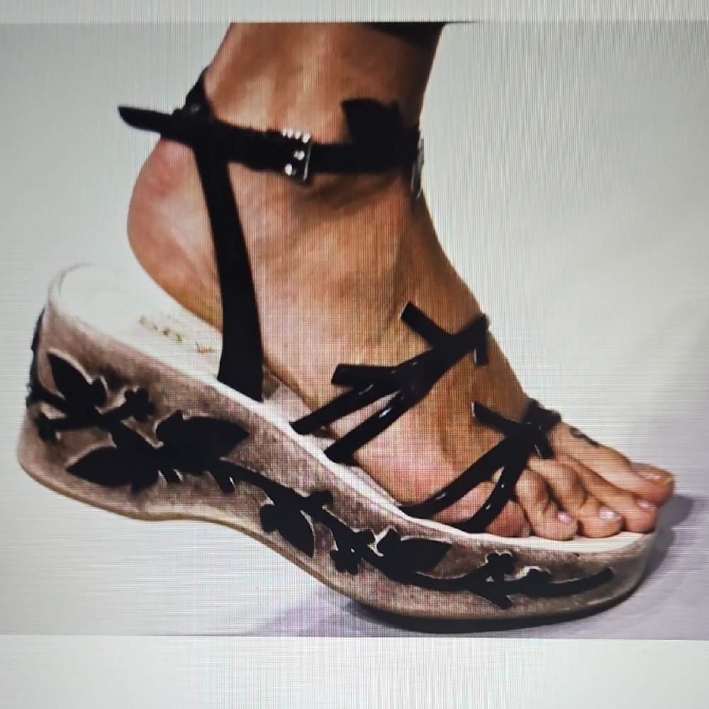 PRADA: 1997 Spring/Summer Runway Floral Vine Sandals